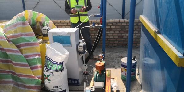 毕节地区黄龙溪项目部一体化污水处理设备现场调试